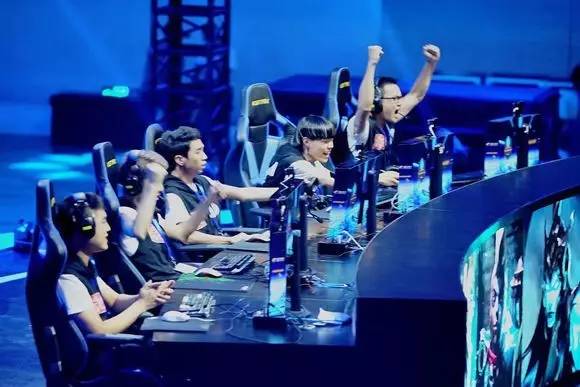 Karmine Corp 为2025年电子竞技世界杯获得最后一个EMEA名额